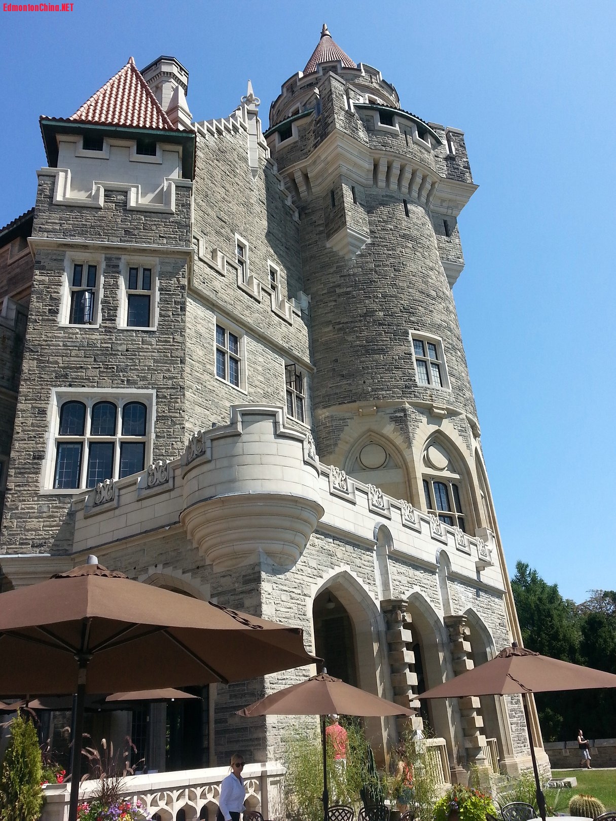 CASA LOMA.jpg