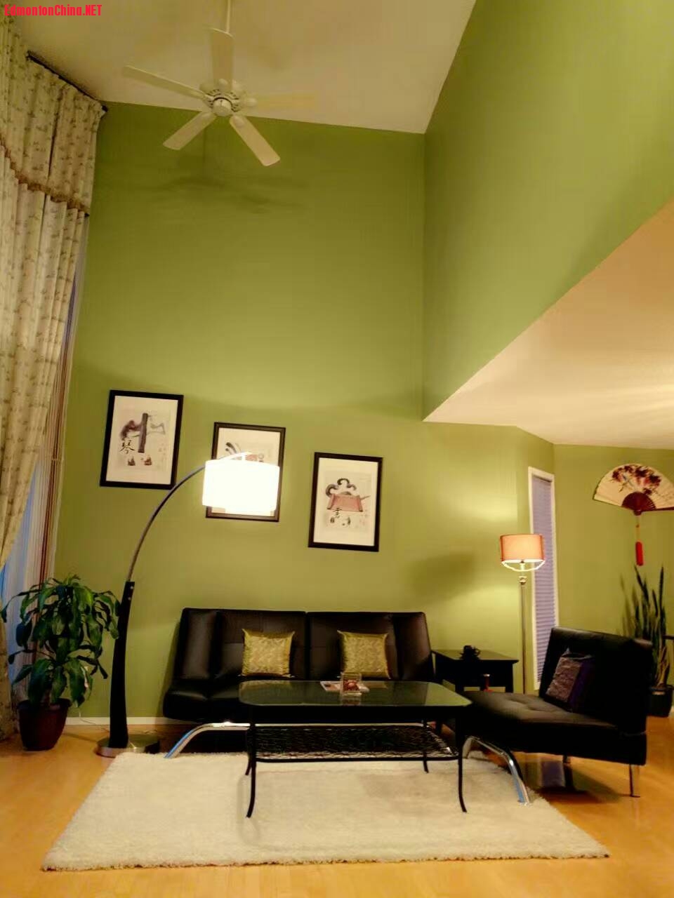 Living room1.jpg